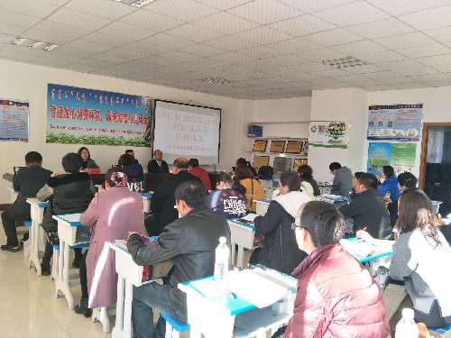 内蒙古杭锦旗：多措并举交出亮丽民生答卷 2017年就业工作圆满收官