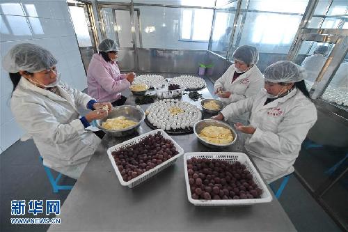 吉林:一口黏豆包 一段创业路 吉林:一口黏豆包 一段创业路