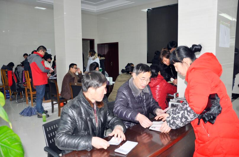 安徽绩溪：岁末年初补贴忙 技能培训笑颜开