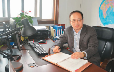 芯片专家教书创业两不误