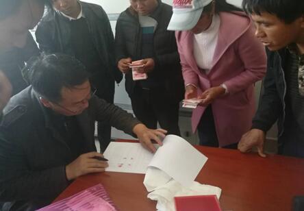 云南南涧：奋力调解，农民工足额拿到工资