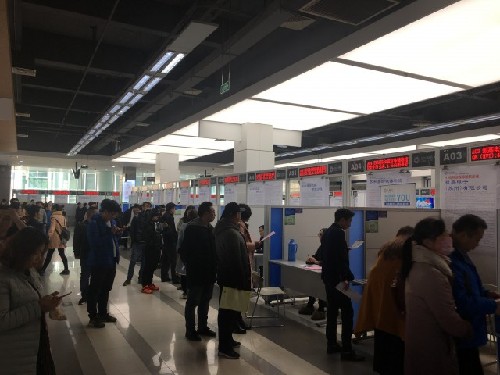 江苏省苏州市使出绝招 节后三天企业平均返岗率超九成