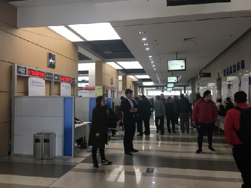 江苏省苏州市使出绝招 节后三天企业平均返岗率超九成