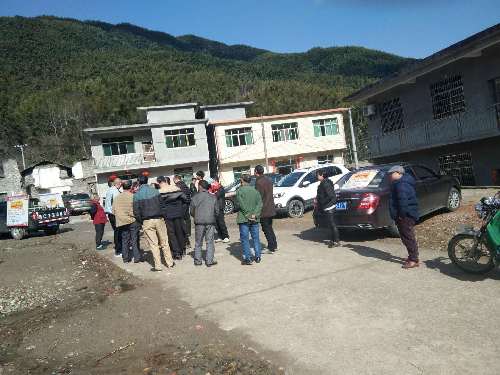 江西奉新：初春晨寒 就业送岗暧人心