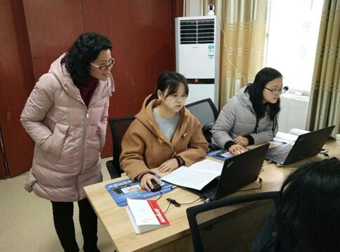 江西万安：电商培训，脱贫路上有人帮