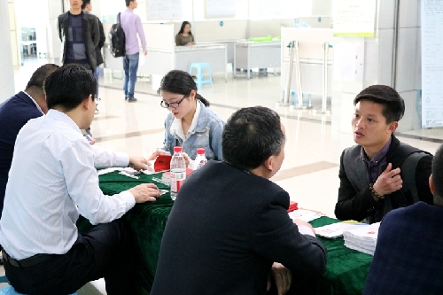 浙江省杭州市总工会与市人才服务局联合举办人才招聘会