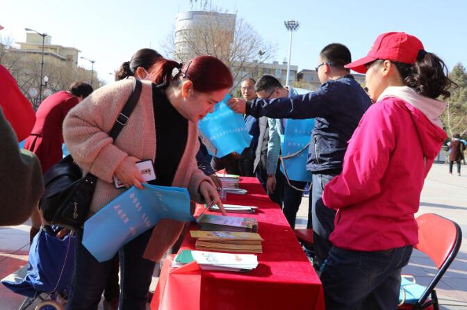 甘肃甘州：开展“农民工法治宣传教育日”活动