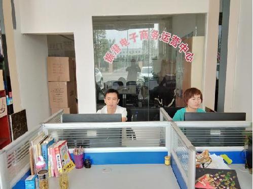 安徽庐江：“新茶农”撬动农村电商 带动乡村振兴