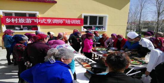 新疆玛纳斯：中式烹饪技能培训班助推乡村振兴发展