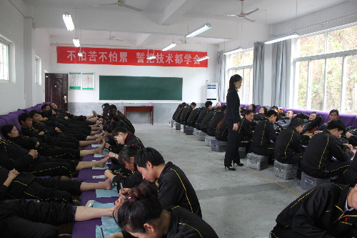 陕西省技能扶贫模式案例——“龙头企业+贫困劳动力”技能扶贫模式