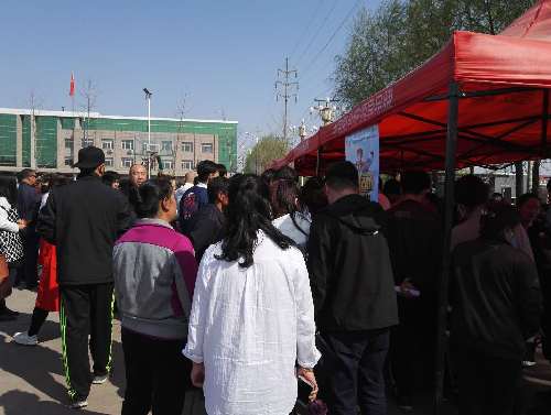 辽宁省凌源市劳动就业局引才服务园景区 就业精准助扶贫
