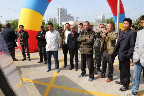 江苏省灌云县举办建档立卡低收入户劳动力就业专场招聘会 1523个就业岗位助力脱贫攻坚