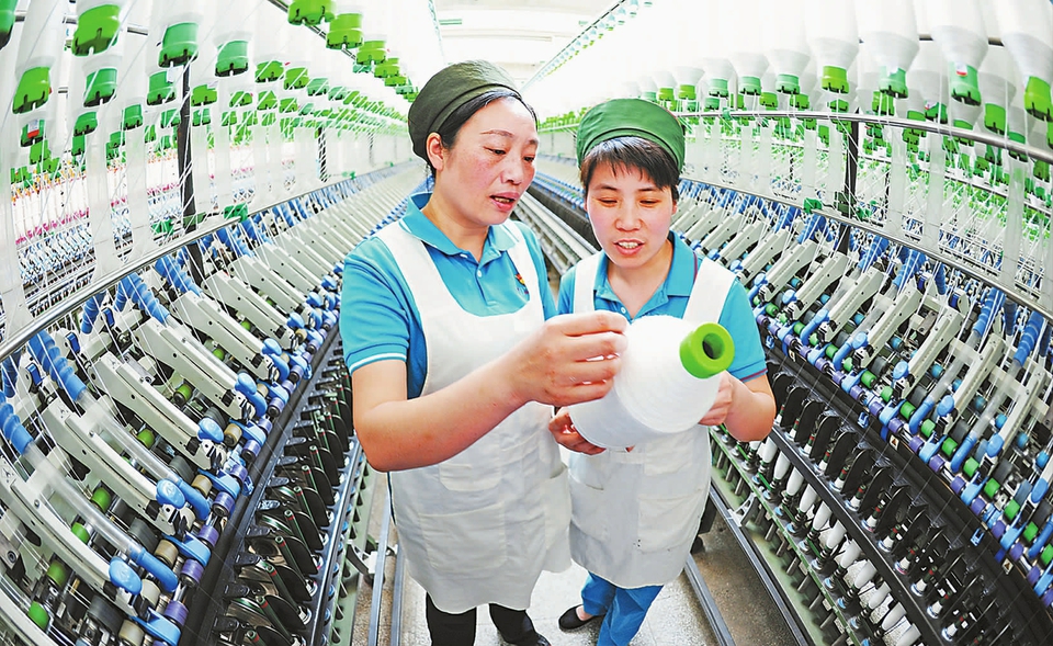 干一行爱一行钻一行
