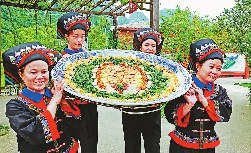 铺设长效脱贫路——广西省上林县人社扶贫工作纪实