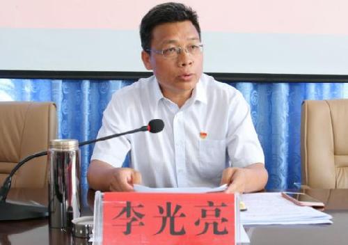 云南省南涧县：开拓思路、凝心聚力，全力抓好人社及就业扶贫工作