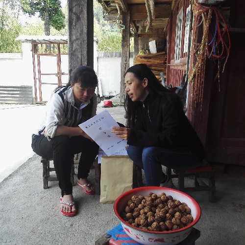 云南保山：龙陵县签订责任书 立下军令状