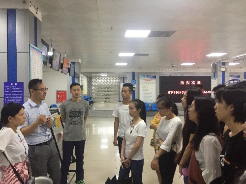 江西省萍乡市就业局积极开展高校毕业生就业指导市场行活动