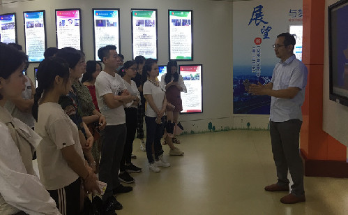 江西省萍乡市就业局积极开展高校毕业生就业指导市场行活动