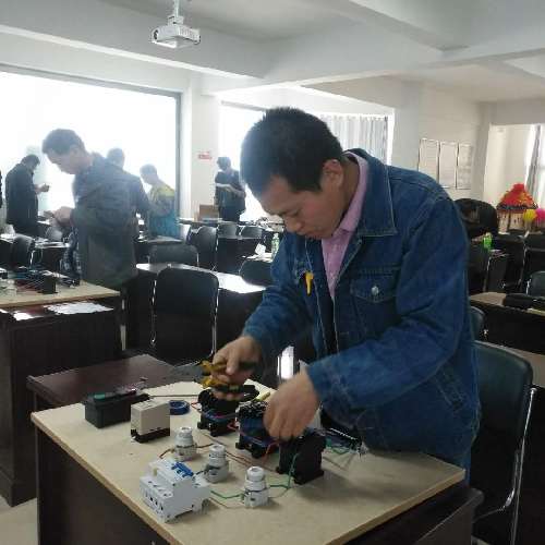 宁夏石嘴山：大武口区“五字诀”为重点群体量身定制就业“菜单”