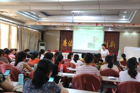 江西都昌：月嫂培训受欢迎 对接服务见成效