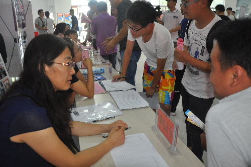 山东省高青县2018年毕业季人才招聘会暨化工人才专场招聘会取得圆满成功