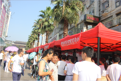 江西宜春：袁州区举办高校毕业生暨园区企业用工对接招聘会