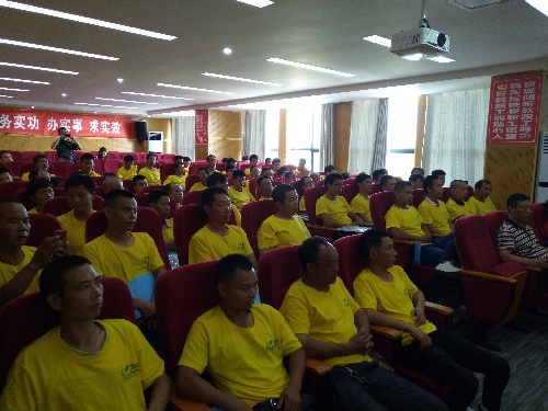 就业扶贫出实招 精准培训帮上岗——湖南省岳阳市平江县2018年精准扶贫（电工、焊工）技能培训班开班
