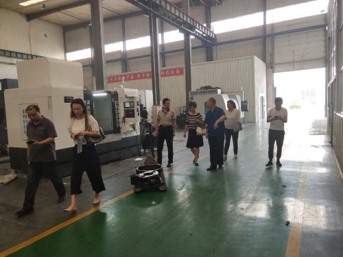 参观辖区重点企业