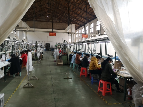 “扶贫车间”吸纳37名贫困对象实现就业