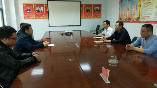 图为吴桥县人社局深入企业调研指导工作