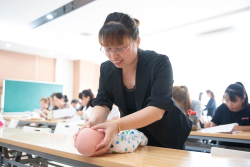 同济家政家政劳务品牌照片1