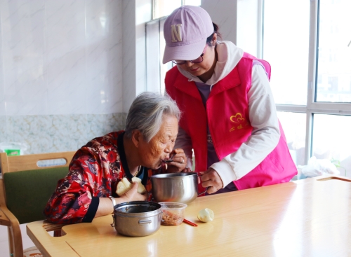 讷河“心暖心”家政工家政劳务品牌照片03