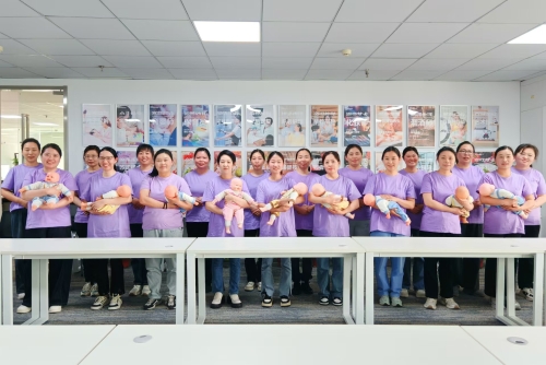 苏州家政“相约金管家”家政劳务品牌照片3