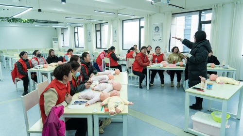 大丰卯酉好管家家政劳务品牌照片3