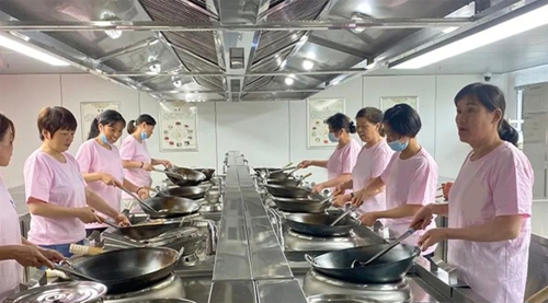 “窝窝管家”家政劳务品牌照片5