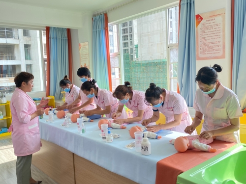 “大理金花家政”家政劳务品牌照片5