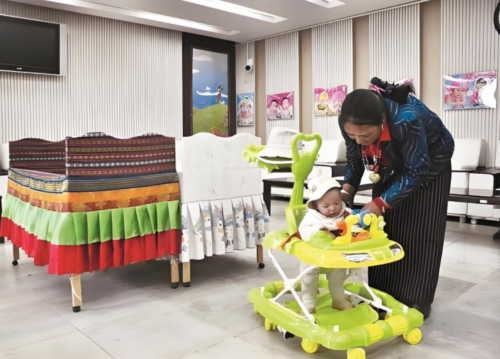 日光城育婴师+家政劳务品牌照片+3