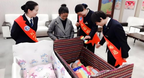 日光城育婴师+家政劳务品牌照片+4