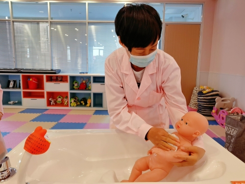 “铜川小芳月嫂”家政劳务品牌照片03