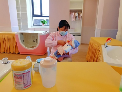 “铜川小芳月嫂”家政劳务品牌照片05