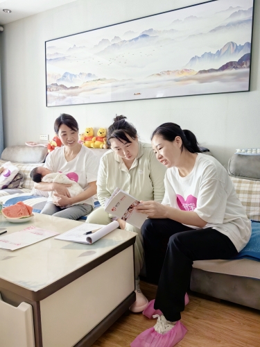 “崆峒月嫂”家政劳务品牌照片 5